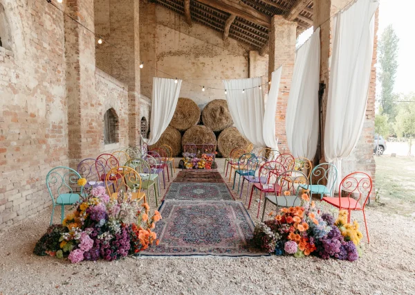 un’esplosione di colori a cascina lago scuro